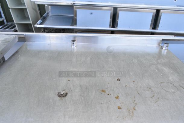 Stainless Steel Table w/ Under Shelf. - Image 3 of 4