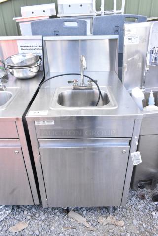 QualServ Stainless Steel Single Bay Portable Sink on Commercial Casters. - Item #1155283