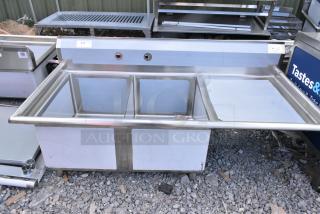 BRAND NEW SCRATCH AND DENT! KoolMore KM-SB182414-24R3 Stainless Steel 2 Bay Sink w/ Right Side Drain Board. - Item #1155286