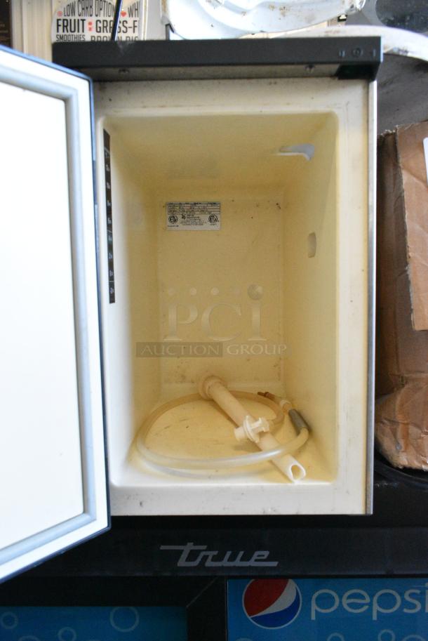 WMF Metal Countertop Cooler. 120 Volts, 1 Phase. Tested and Working! - Image 2 of 3