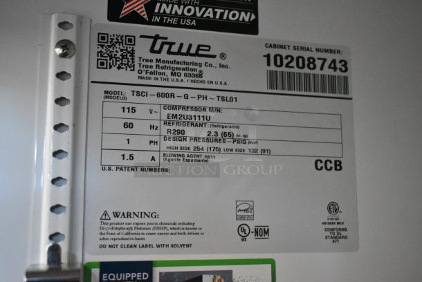 2021 True TSCI-600R-G-PH Metal Commercial Single Door Reach In Cooler Merchandiser w/ Poly Coated Racks. 115 Volts, 1 Phase. Tested and Working! - Image 4 of 4