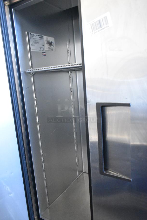 True T-35 Stainless Steel Commercial 2 Door Reach In Cooler w/ Poly Coated Racks on Commercial Casters. 115 Volts, 1 Phase. Tested and Working! - Image 4 of 6