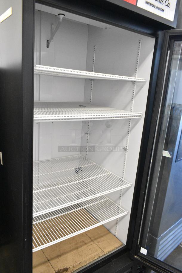 2019 True GDM-26-HC Metal Commercial Single Door Reach In Cooler Merchandiser w/ Poly Coated Racks. 115 Volts, 1 Phase. Tested and Powers On But Does Not Get Cold; Appears To Need More Freon - Image 3 of 4