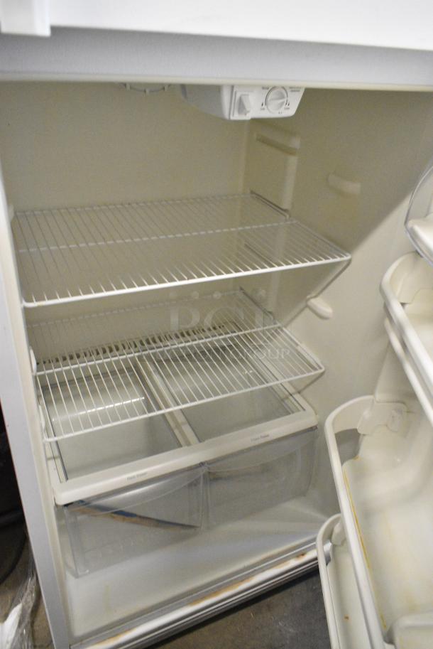 Frigidaire Metal Cooler w/ Freezer. 115 Volts, 1 Phase. Tested and Working! - Image 5 of 7
