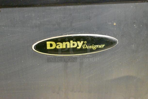 Danby DCRM31BSLDD Mini Cooler w/ Freezer. 115 Volts, 1 Phase. Tested and Powers On But Does Not Get Cold - Image 2 of 7