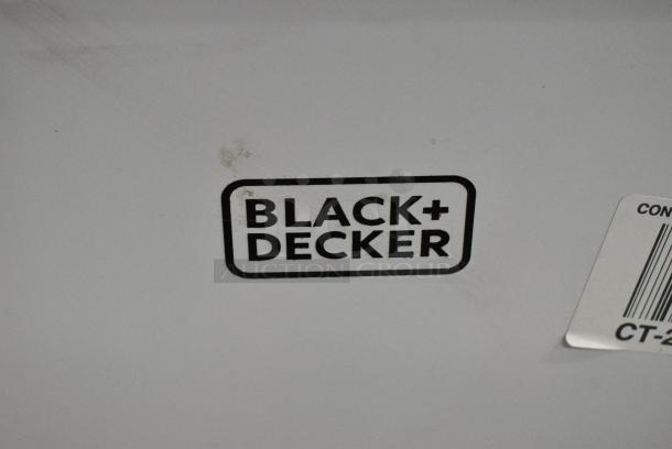 Black & Decker BCRDK32 Mini Cooler w/ Freezer. 115 Volts, 1 Phase. Tested and Working! - Image 2 of 7