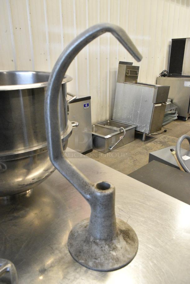 7 Various Items Including 2 Stainless Steel Mixing Bowls, 3 Dough Hook Attachment, 2 Paddle Attachments. 7 Times Your Bid! - Image 4 of 8