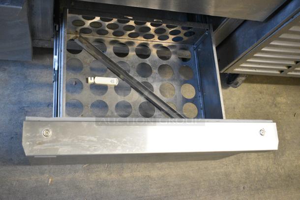 Continental SW72-30M Stainless Steel Commercial Sandwich Salad Prep Table Bain Marie Mega Top w/ 6 Drawers. 115 Volts, 1 Phase. Tested and Working! - Image 6 of 11