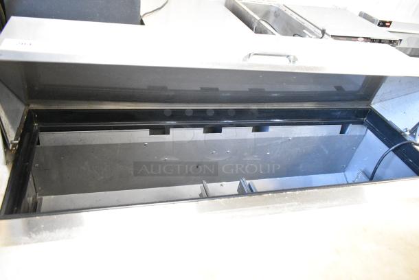 Hoshizaki CRMR48-12D4 Stainless Steel Commercial Sandwich Salad Prep Table Bain Marie Mega Top w/ 4 Drawers on Commercial Casters. 115 Volts, 1 Phase. Tested and Working! - Image 4 of 9
