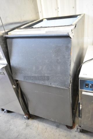 Hoshizaki B-300PF Metal Commercial Ice Bin. - Item #1155189