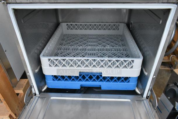 BRAND NEW SCRATCH AND DENT! 2024 Hobart LXNH Stainless Steel Commercial Undercounter Dishwasher. 120/208-240 Volts, 1 Phase. - Image 3 of 6