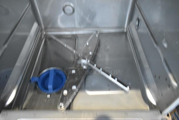 BRAND NEW SCRATCH AND DENT! 2024 Hobart LXNH Stainless Steel Commercial Undercounter Dishwasher. 120/208-240 Volts, 1 Phase. - Image 4 of 6