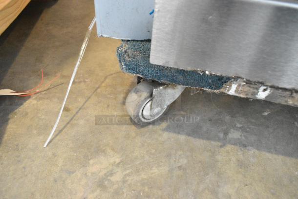 BRAND NEW SCRATCH AND DENT! Vulcan 36RB-P Stainless Steel Commercial Gas Powered Cheese Melter. - Image 3 of 8