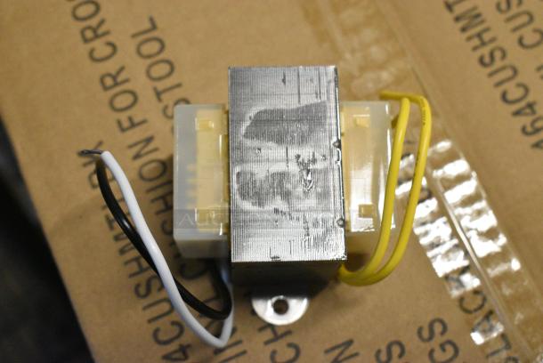 4 Various Items Including HP2002946500 Hobart 00-294650-004-2 Timer, HP8103745 Frymaster 8103745 Coupler, Snapfast 3/4" B533-2/3, Blower Fan. 4 Times Your Bid! - Image 2 of 10