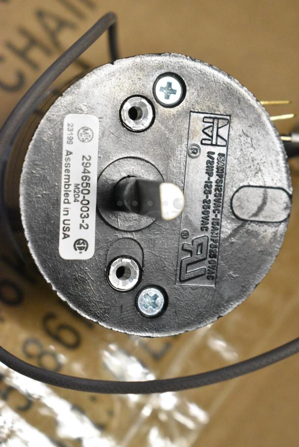 4 Various Items Including HP2002946500 Hobart 00-294650-004-2 Timer, HP8103745 Frymaster 8103745 Coupler, Snapfast 3/4" B533-2/3, Blower Fan. 4 Times Your Bid! - Image 5 of 10