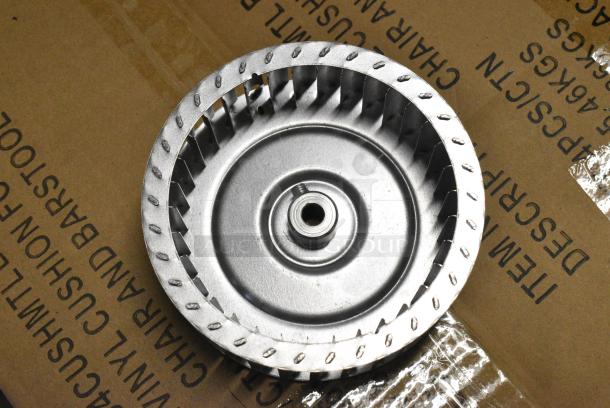 4 Various Items Including HP2002946500 Hobart 00-294650-004-2 Timer, HP8103745 Frymaster 8103745 Coupler, Snapfast 3/4" B533-2/3, Blower Fan. 4 Times Your Bid! - Image 9 of 10