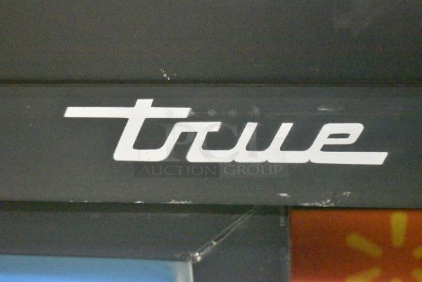 2018 True GDM-41SL-48-HC-LD Metal Commercial 2 Door Reach In Cooler Merchandiser w/ Poly Coated Racks. 115 Volts, 1 Phase. Tested and Working! - Image 4 of 7