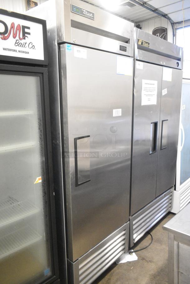 2021 True T-23-HC Stainless Steel Commercial Single Door Reach In Cooler w/ Poly Coated Racks on Commercial Casters. 115 Volts, 1 Phase. Tested and Working! - Image 7 of 7
