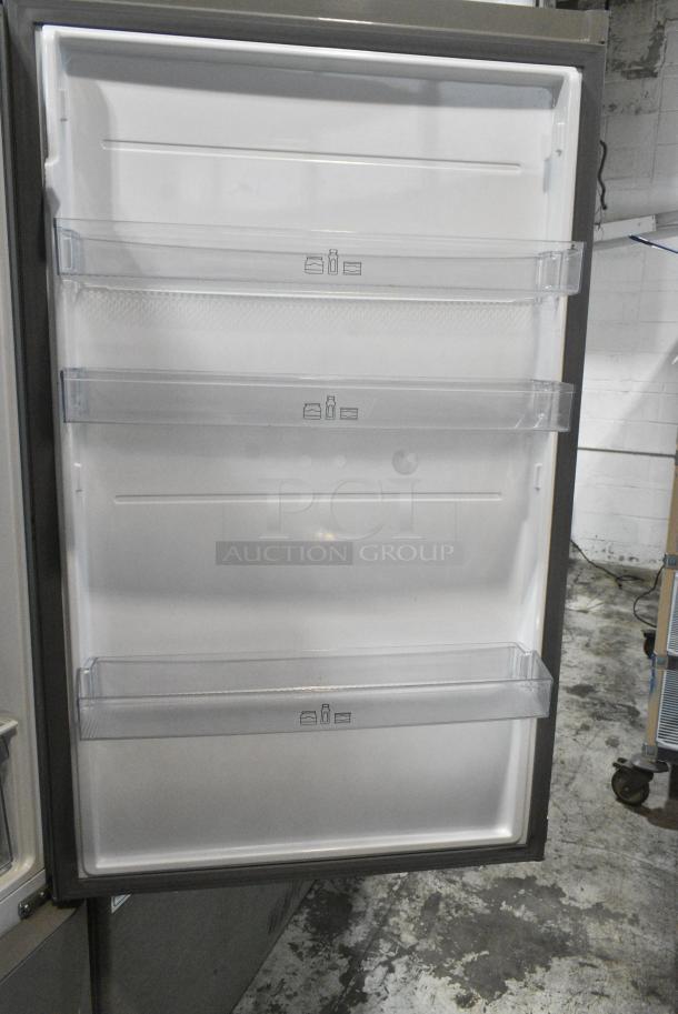 Blomberg Stainless Steel Cooler w/ Freezer. Tested and Working! - Image 4 of 5