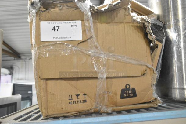 BRAND NEW! Box of Rubbermaid FGM15000WH00 Select-a-Length™ Dust Mop Roll - 40' x 5" - Image 1 of 2