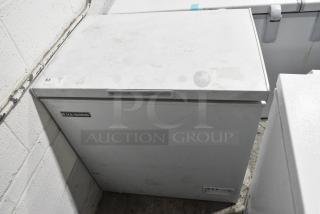 Black Diamond BDCF-5 Chest Freezer, 115 Volts, 1 Phase. Tested and Powers On But Does Not Get Cold
