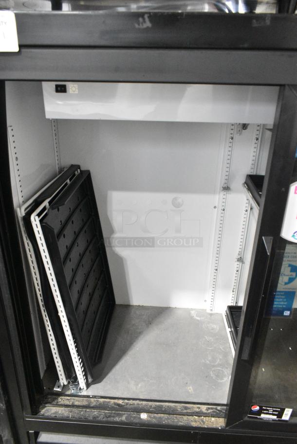 2021 True GDM-41SL-48-HC-LD Metal Commercial 2 Door Reach In Cooler Merchandiser w/ Poly Coated Racks. 115 Volts, 1 Phase. Tested and Powers On But Does Not Get Cold - Image 3 of 5