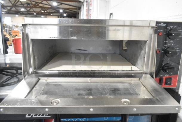 BRAND NEW SCRATCH AND DENT! 2023 Crosson CPO-160 Stainless Steel Countertop Electric Powered Pizza Oven w/ Cooking Stone. 120 Volts, 1 Phase. Tested and Working! - Image 4 of 5