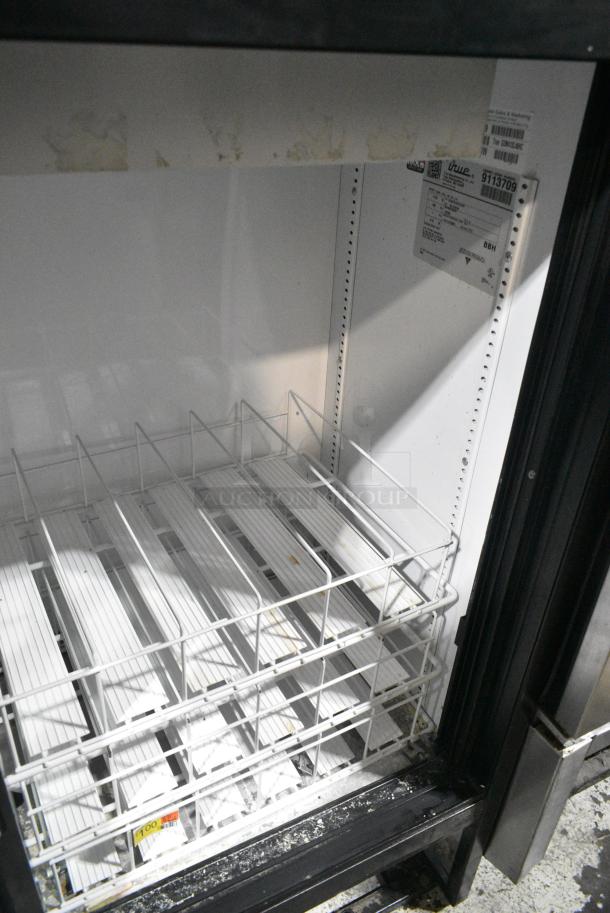 2017 True GDM-41SL-48-HC-LD Metal Commercial 2 Door Reach In Cooler Merchandiser w/ Poly Coated Racks. 115 Volts, 1 Phase. Tested and Working! - Image 5 of 6