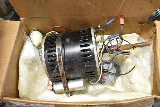 5KCP33BN9452LS Motor. 115 Volts, 1 Phase. - Image 1 of 5