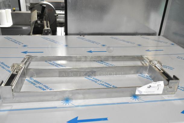 BRAND NEW SCRATCH AND DENT! Assure 190GRFP24 Universal 24" Griddle Condiment / Ingredient Rail - Image 3 of 4