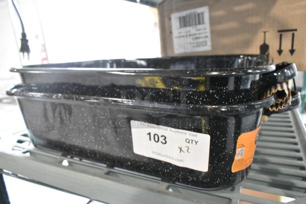 BRAND NEW SCRATCH AND DENT! Metal Roasting Pan w/ Lid - Image 2 of 4