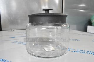 BRAND NEW SCRATCH AND DENT!  Box of 2 55096711AHG Anchor Hocking 96711AHG17 Montana 64 oz. Mini Jar with Black Metal Lid -