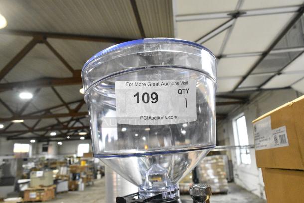 BRAND NEW SCRATCH AND DENT! Nuova Simonelli MDJ On Demand Grinder. 110-120 Volts, 1 Phase. Tested and Powers On But Parts Do Not Move - Image 4 of 5