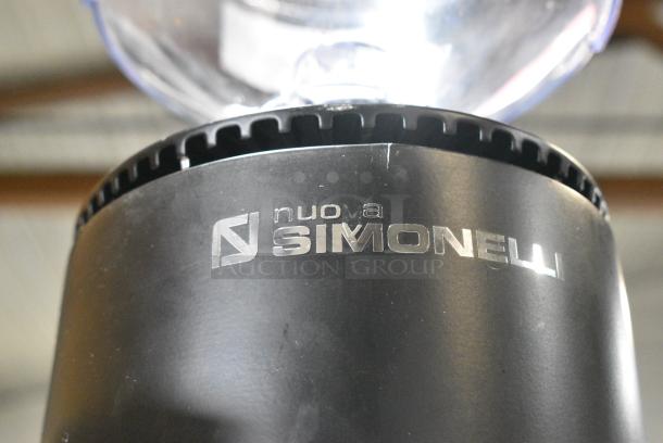 BRAND NEW SCRATCH AND DENT! Nuova Simonelli MDJ On Demand Grinder. 110-120 Volts, 1 Phase. Tested and Powers On But Parts Do Not Move - Image 5 of 5