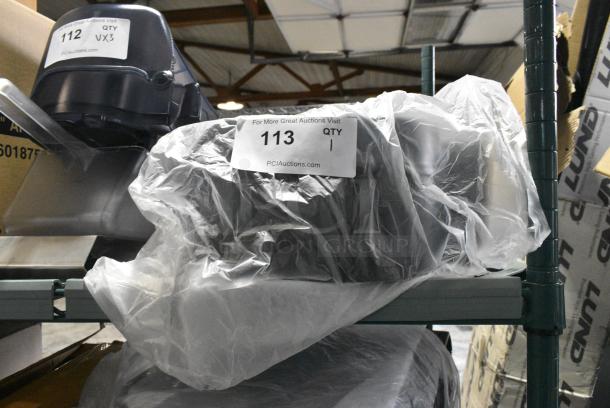 BRAND NEW SCRATCH AND DENT! Tork Poly Wall Mount Toilet Paper Dispenser - Image 2 of 4