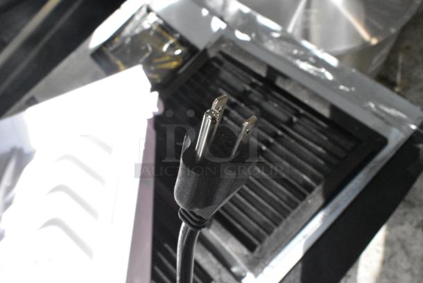 BRAND NEW SCRATCH AND DENT! 2024 Avantco 194MCH430A Stainless Steel Modular Half Cube Ice Machine - 400 lb. 115 Volts, 1 Phase. - Image 7 of 10