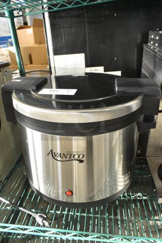 BRAND NEW SCRATCH AND DENT! Avantco 177RWB92 92 Cup Sealed Electric Rice Warmer. 120 Volts, 1 Phase. Tested and Working!