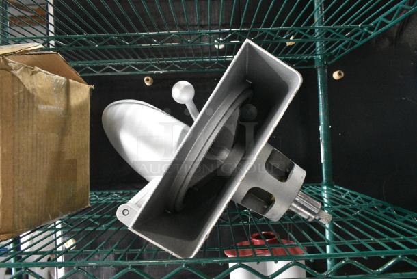 BRAND NEW SCRATCH AND DENT! Avantco Metal Commercial Pelican Head w/ Grating Blade. - Image 3 of 14