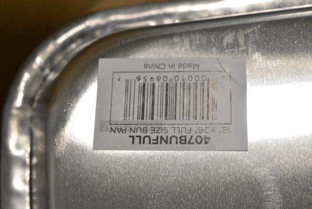 12 BRAND NEW SCRATCH AND DENT! 407BUNFULL Full Size 19 Gauge 18" x 26" Wire in Rim Aluminum Bun Pan. 12 Times Your Bid! - Image 4 of 4