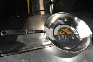 BRAND NEW SCRATCH AND DENT! Vollrath 692114 Tribute 14" Tri-Ply Stainless Steel Fry Pan with Black Silicone Handle 692114