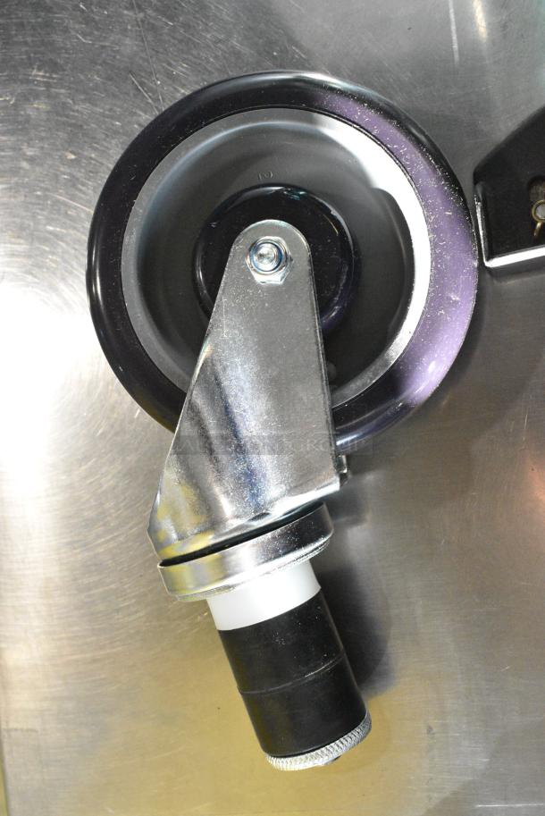 BRAND NEW SCRATCH AND DENT! Lot of 2 35912011471 Commercial Casters - Image 3 of 5