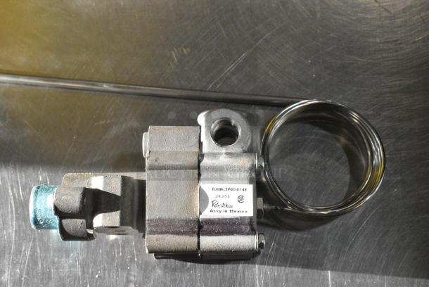 BRAND NEW SCRATCH AND DENT! 683BJWA25PBD0148 Robertshaw BJWA25PBD-01-48 Gas Thermostat; Type BJWA; Temperature 0-500 Degrees Fahrenheit; 48" Capillary - Image 7 of 8