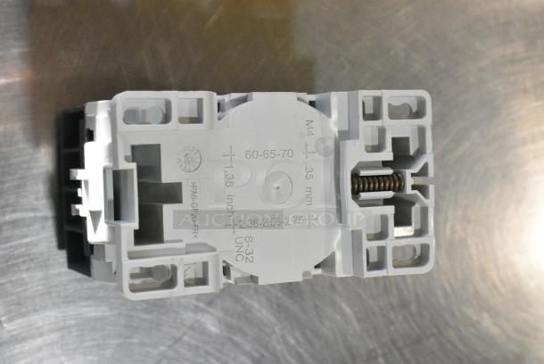 3 BRAND NEW SCRATCH AND DENT! Items Including 510B0107J T&S B-0107-J 1.07 GPM Pre-Rinse Spray Valve and 2 ABB Units. 3 Times Your Bid! - Image 5 of 10