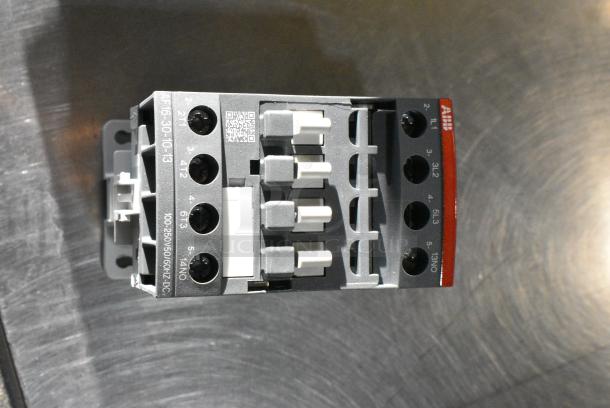 3 BRAND NEW SCRATCH AND DENT! Items Including 510B0107J T&S B-0107-J 1.07 GPM Pre-Rinse Spray Valve and 2 ABB Units. 3 Times Your Bid! - Image 6 of 10