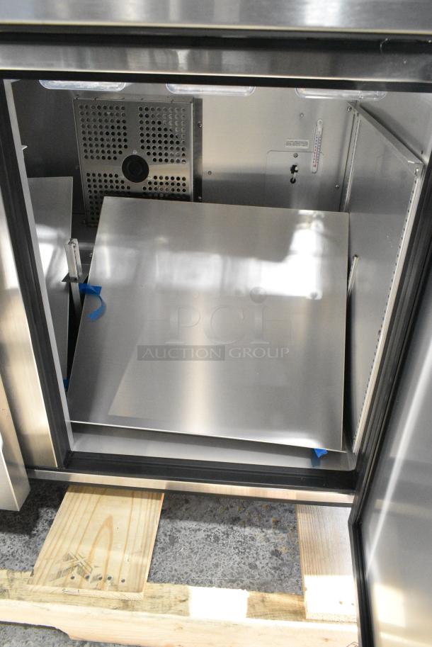 BRAND NEW SCRATCH AND DENT! 2024 True TSSU-72-30M-B-ST-HC Stainless Steel Commercial Sandwich Salad Prep Table Bain Marie Mega Top. 115 Volts, 1 Phase. Tested and Powers On But Does Not Get Cold - Image 7 of 13