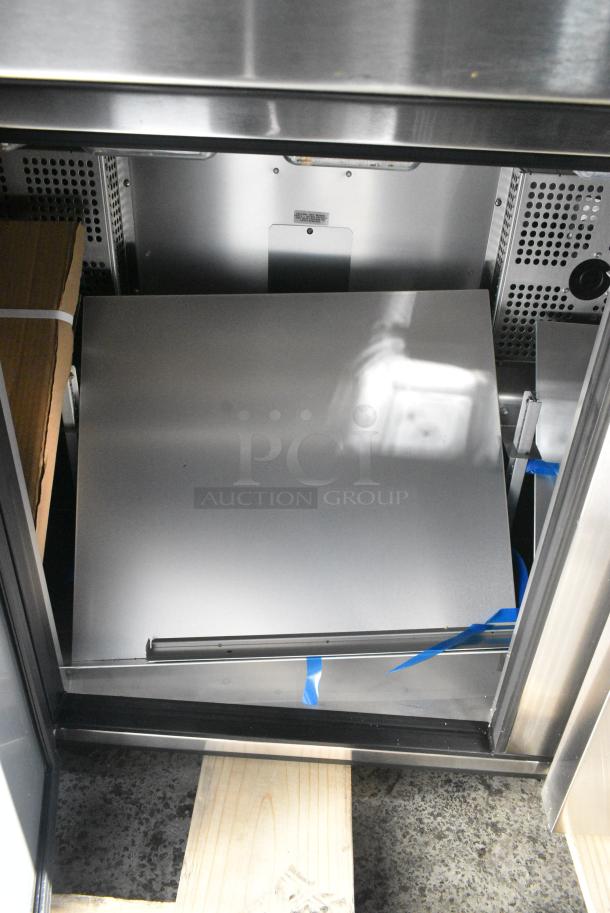 BRAND NEW SCRATCH AND DENT! 2024 True TSSU-72-30M-B-ST-HC Stainless Steel Commercial Sandwich Salad Prep Table Bain Marie Mega Top. 115 Volts, 1 Phase. Tested and Powers On But Does Not Get Cold - Image 8 of 13