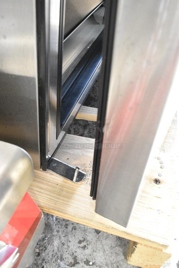 BRAND NEW SCRATCH AND DENT! 2024 True TSSU-72-30M-B-ST-HC Stainless Steel Commercial Sandwich Salad Prep Table Bain Marie Mega Top. 115 Volts, 1 Phase. Tested and Powers On But Does Not Get Cold - Image 10 of 13