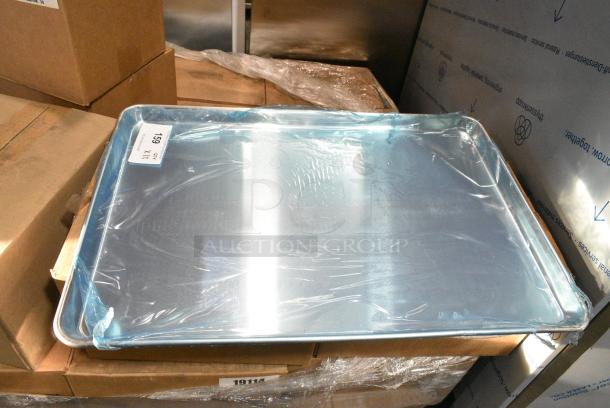 12 BRAND NEW SCRATCH AND DENT! Choice 407BUNFULL Full Size 19 Gauge 18" x 26" Wire in Rim Aluminum Bun Pan. 12 Times Your Bid! - Image 2 of 4