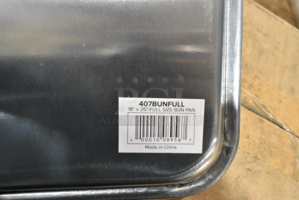 12 BRAND NEW SCRATCH AND DENT! Choice 407BUNFULL Full Size 19 Gauge 18" x 26" Wire in Rim Aluminum Bun Pan. 12 Times Your Bid! - Image 4 of 4