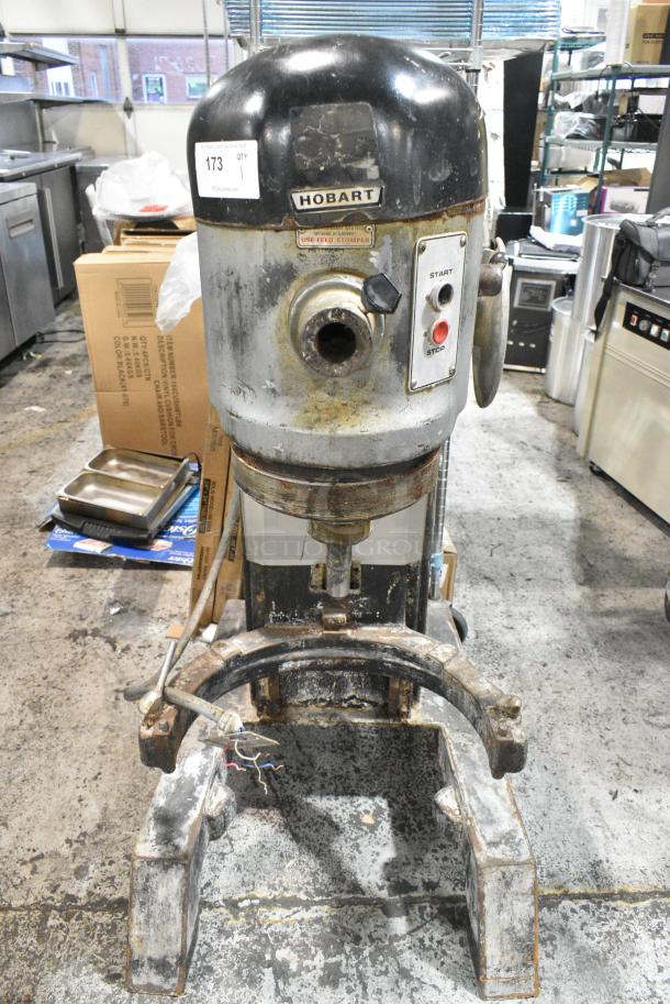 Hobart H600 Metal Commercial Floor Style 60 Quart Planetary Dough Mixer. 220 Volts, 3 Phase. - Image 2 of 8